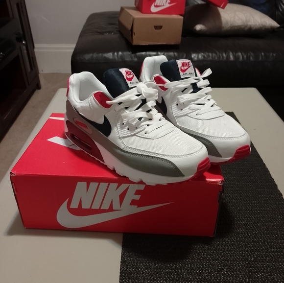 Nike Other - 💥💥SOLD💥💥💥BNIB MENS NIKE AIRMAX 90